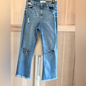 Hidden Denim Light Wash Distressed Jeans. Raw Hem | High Rise. Women’s Sz-28.